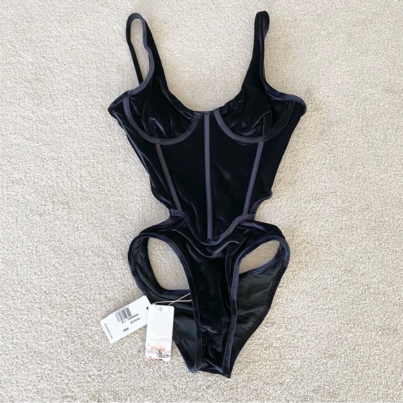 NWT Agua Bendita Velvet Cut- Out Open Back Tanin Bodysuit - Picture 7 of 9